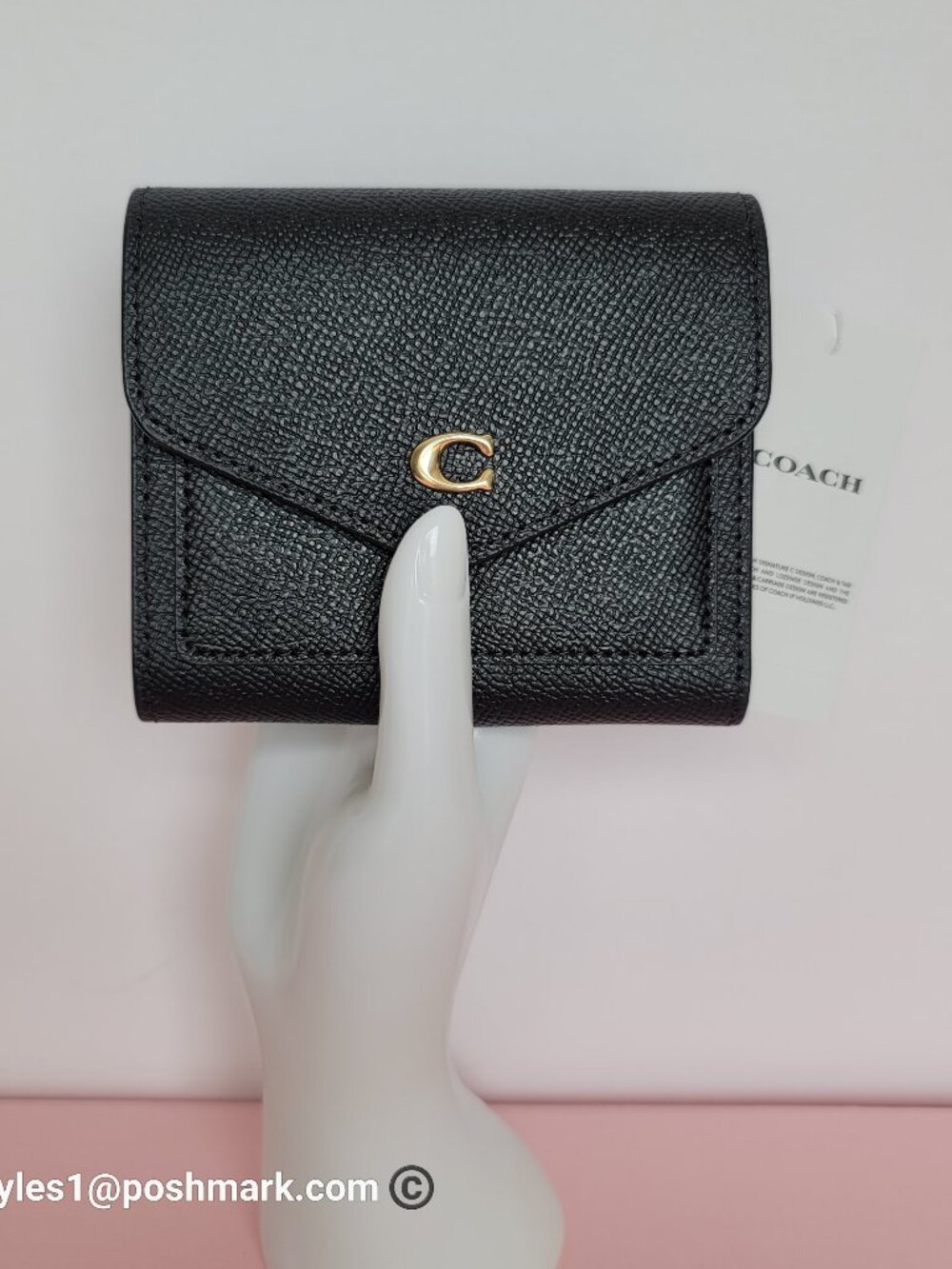 COACH Wyn Crossgrain Leather Small Leather Wallet- Black color 🎈$89. ⭐ - Picture 2 of 16